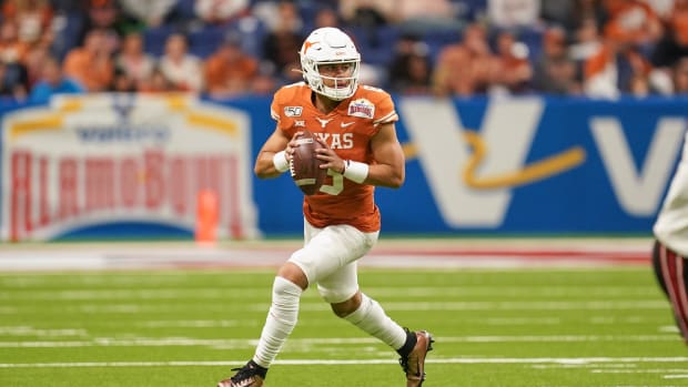 casey-thompson-texas-longhorns